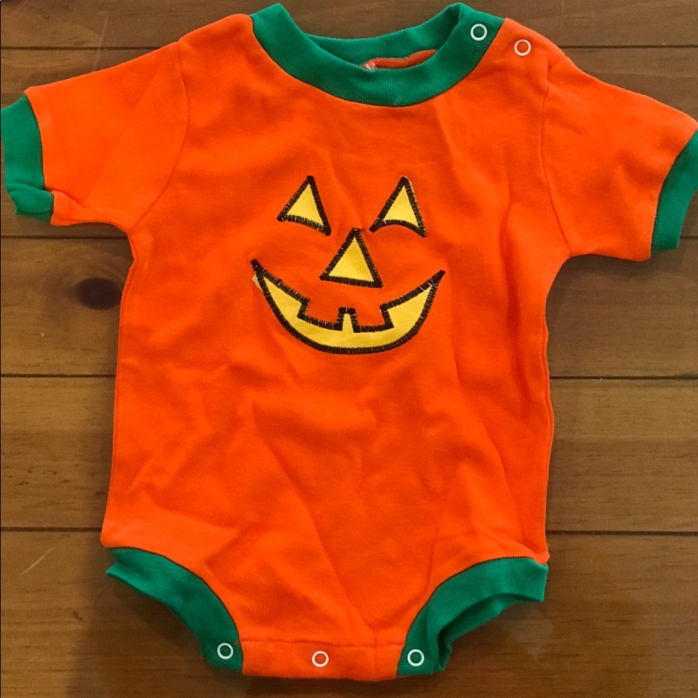Pumpkin Onesie 0-12lba